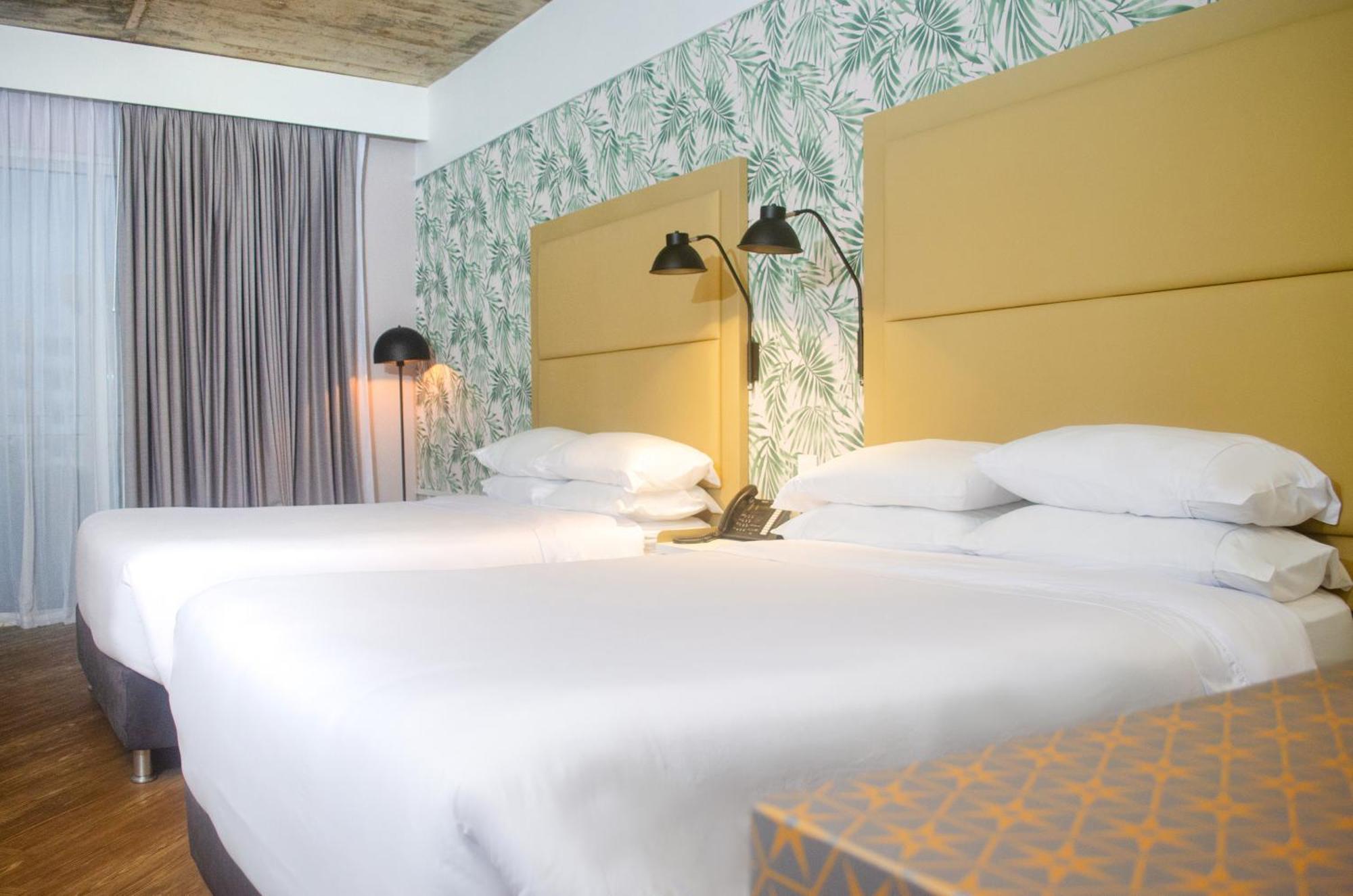 Faranda Collection Barranquilla, A Member Of Radisson Individuals Hotel Barranquilla  Bagian luar foto A room at the hotel