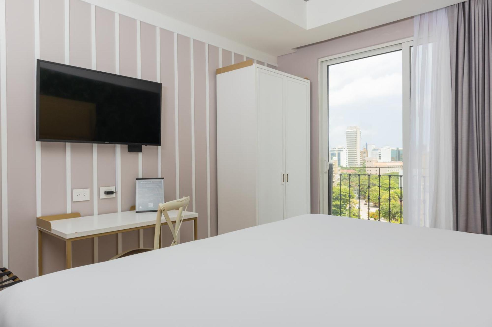 Faranda Collection Barranquilla, A Member Of Radisson Individuals Hotel Barranquilla  Bagian luar foto A room at the hotel