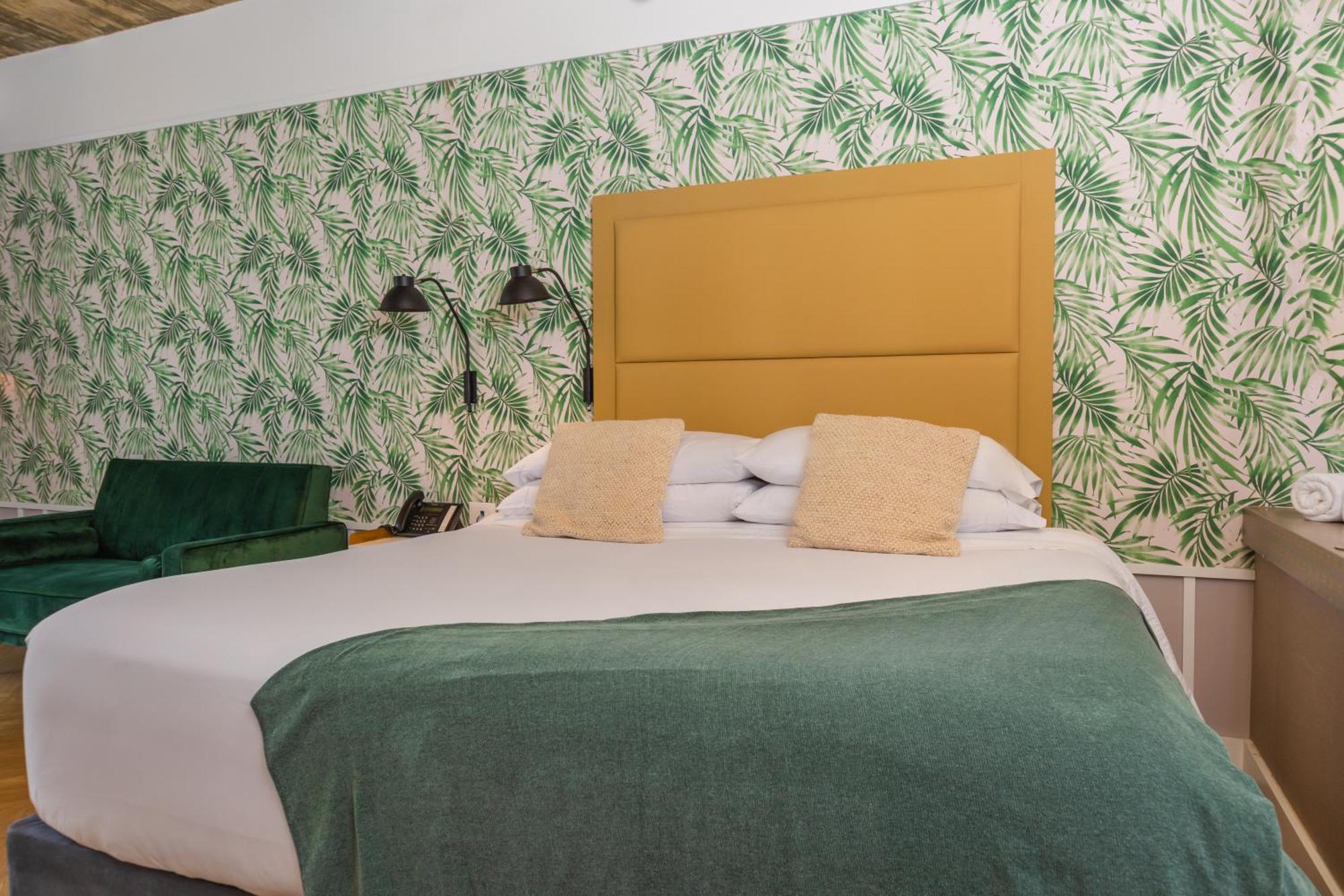 Faranda Collection Barranquilla, A Member Of Radisson Individuals Hotel Barranquilla  Bagian luar foto A bedroom at the hotel