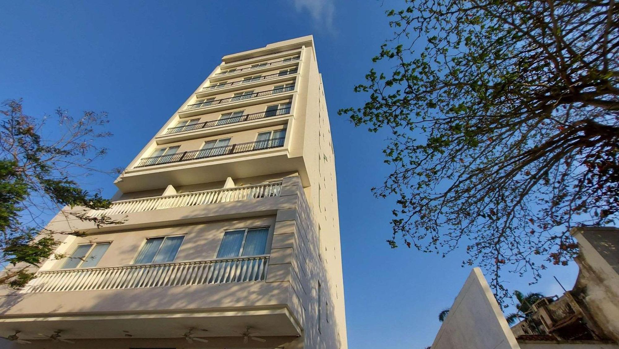 Faranda Collection Barranquilla, A Member Of Radisson Individuals Hotel Barranquilla  Bagian luar foto The building in 2019